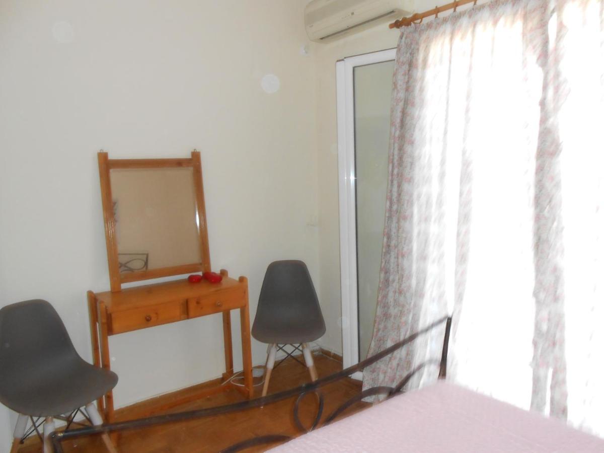 Milka'S Old Corfu Town Apartment Eksteriør bilde